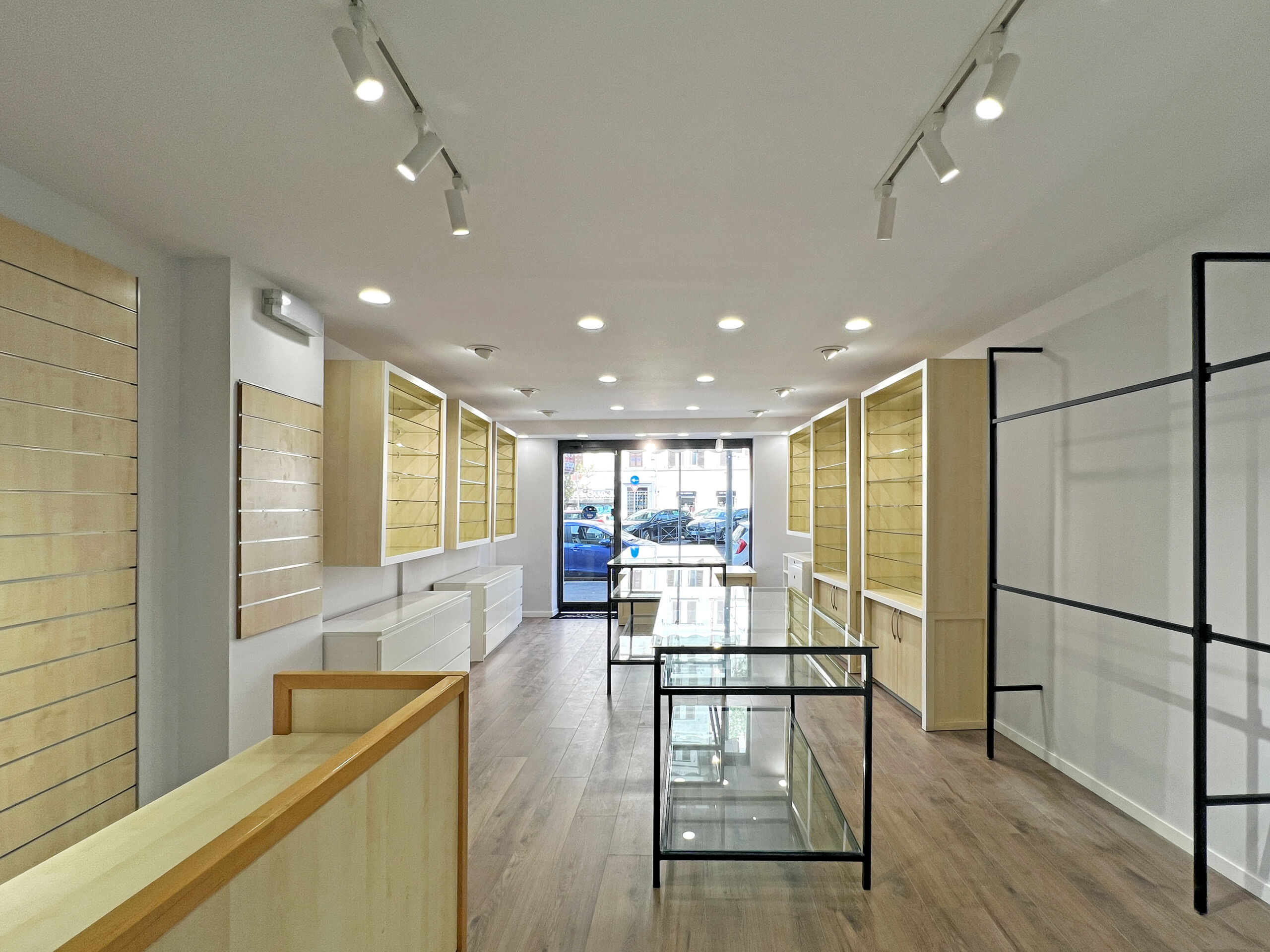 Moreal Roma - Restyling punto vendita Via Appia Nuova, Roma
