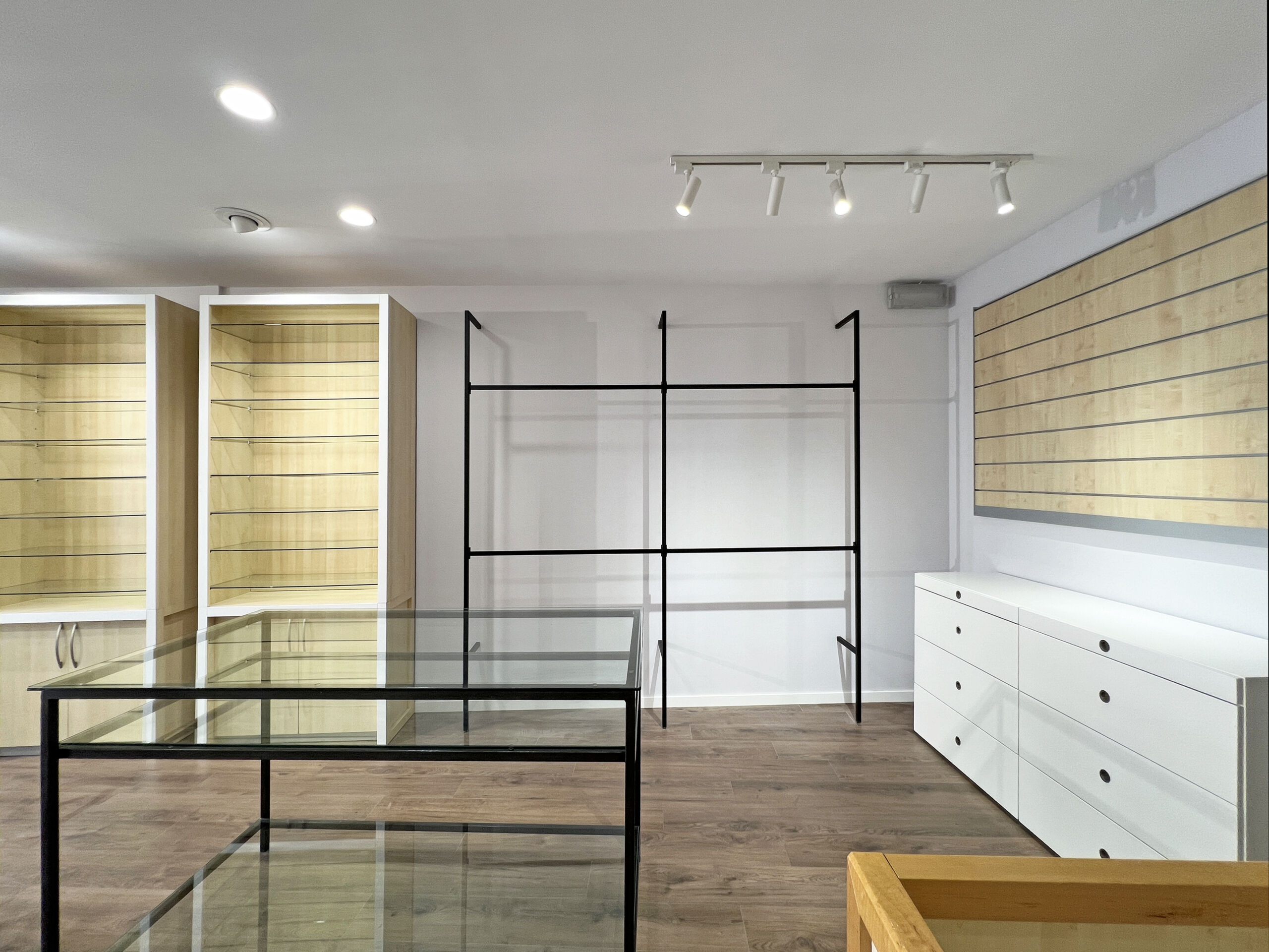 Moreal Roma - Restyling punto vendita Via Appia Nuova, Roma