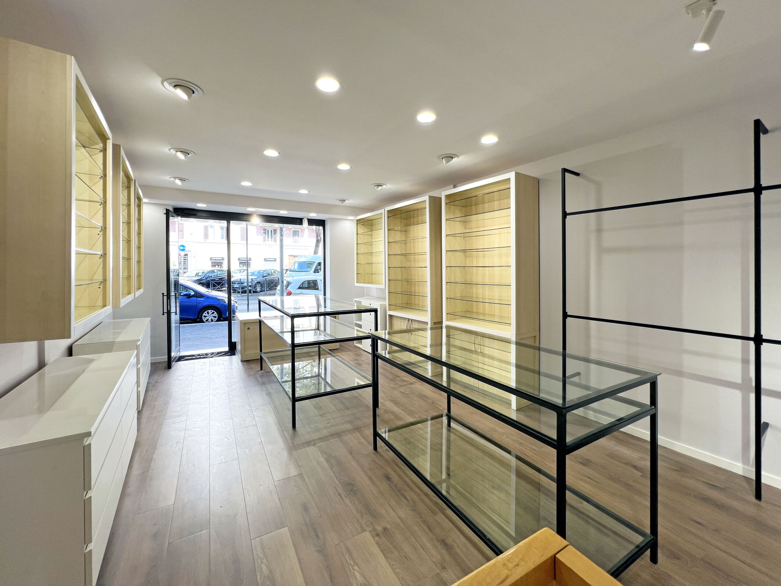 Moreal Roma - Restyling punto vendita Via Appia Nuova, Roma